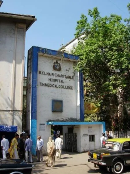 Main gate of BYL Nair Charitable Hospital